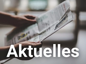 Symbolbild: Ein Mann liest Zeitung&nbsp;&copy;&nbsp;canva