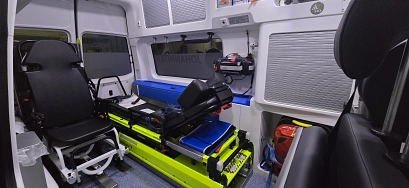 Zu sehen ist ein Krankentransportwagen (KTW) von innen&nbsp;&copy;&nbsp;Landkreis Northeim
