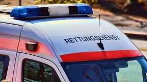 Zu sehen ist ein Fahrzeug des Rettungsdienstes&nbsp;&copy;&nbsp;Pixabay