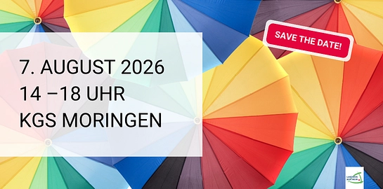 Save the date Demokratiefest Landkreis Northeim 7. August 2026, 14 bis 18 Uhr, KGS Moringen. Die Infos stehen vor einem bunten Hintergrund aus aufgespannten bunten Regenschirmen.